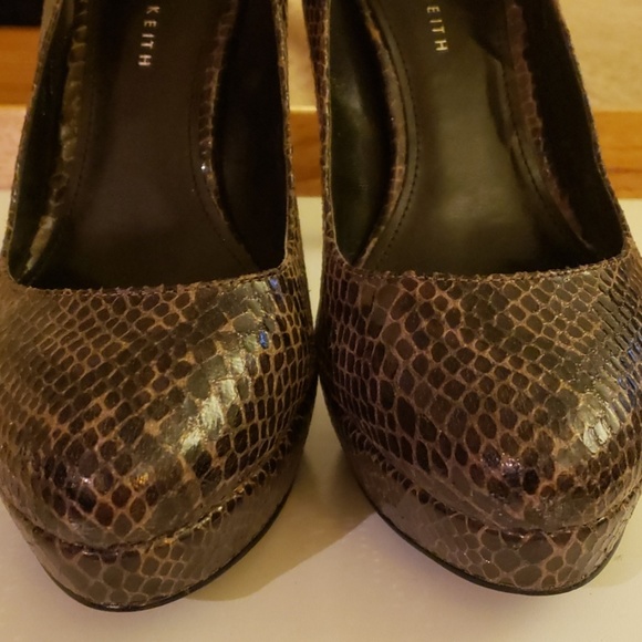 Charles & Keith Womens heals - Picture 4 of 4